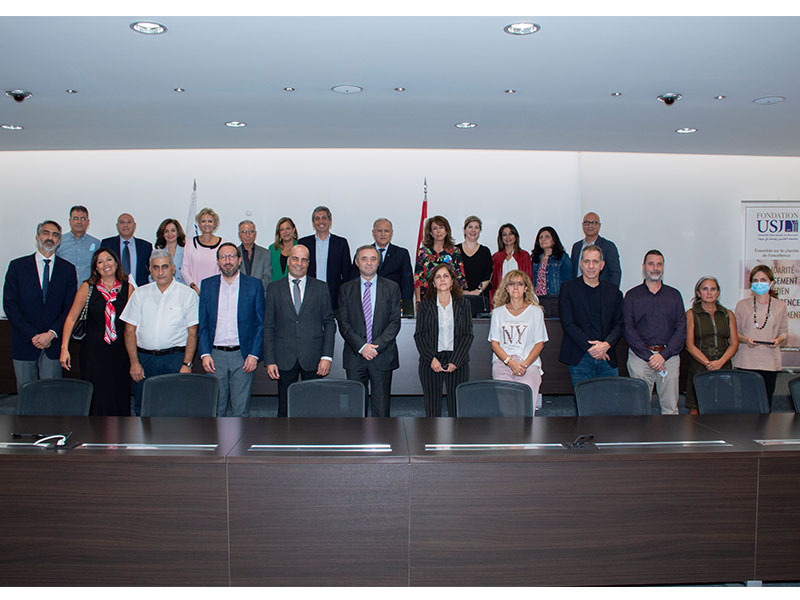 Plusieurs promotions de l’ESIB et de la FMD lancent des Fonds de bourses