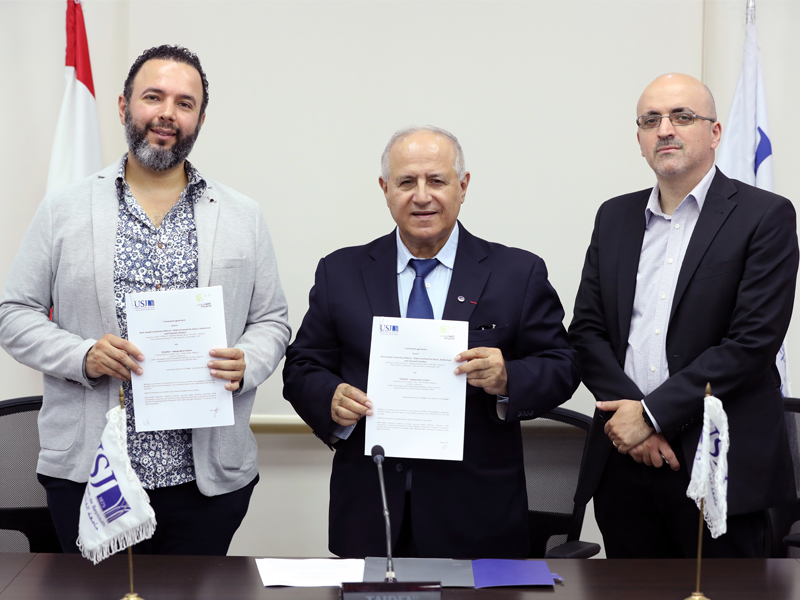 Signature d'une convention de coopération scientifique et académique entre l'IESAV et Ettijahat