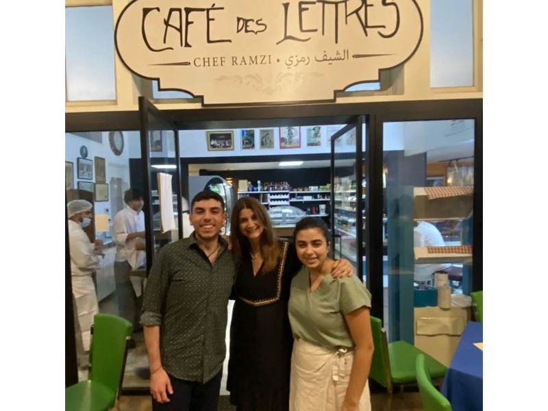 Betty Taoutel, ancienne et enseignante IESAV, intervenante au dîner des lettres à l’Institut français Liban