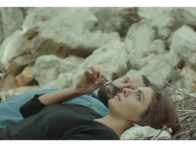 « La rivière : un poème visuel », article de Michèle Nay Maaiki dans L’Orient-le Jour