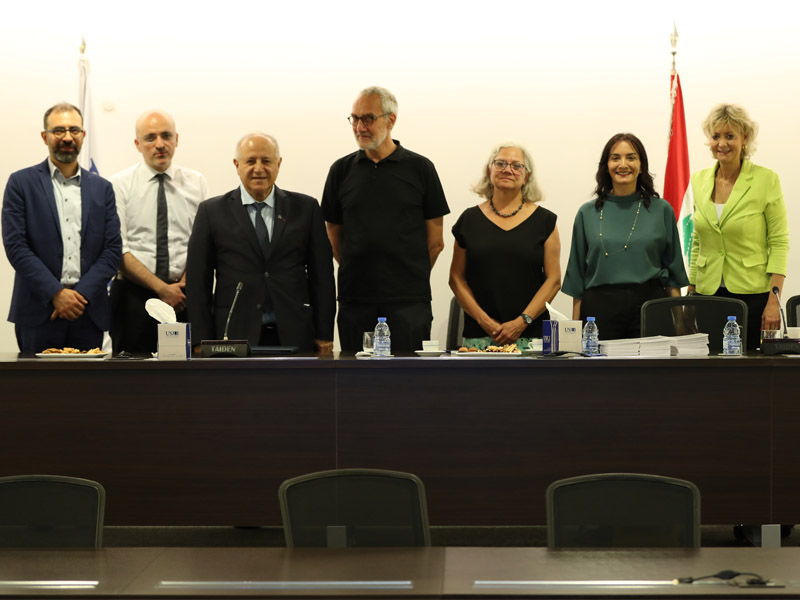 Cérémonie de signature du dépôt des archives de Mounir Abou Debs à l’Université Saint-Joseph de Beyrouth