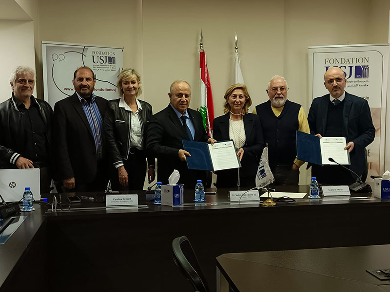 Cérémonie de signature du protocole d’entente pour la constitution du Fonds de bourses de souscription  « Aimée Alouf Boulos »