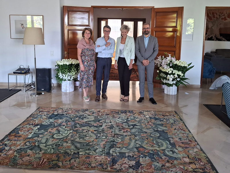 Don de tapisseries prestigieuses à la Bibliothèque Orientale de l’USJ par l’Ambassadeur de Belgique au Liban 
