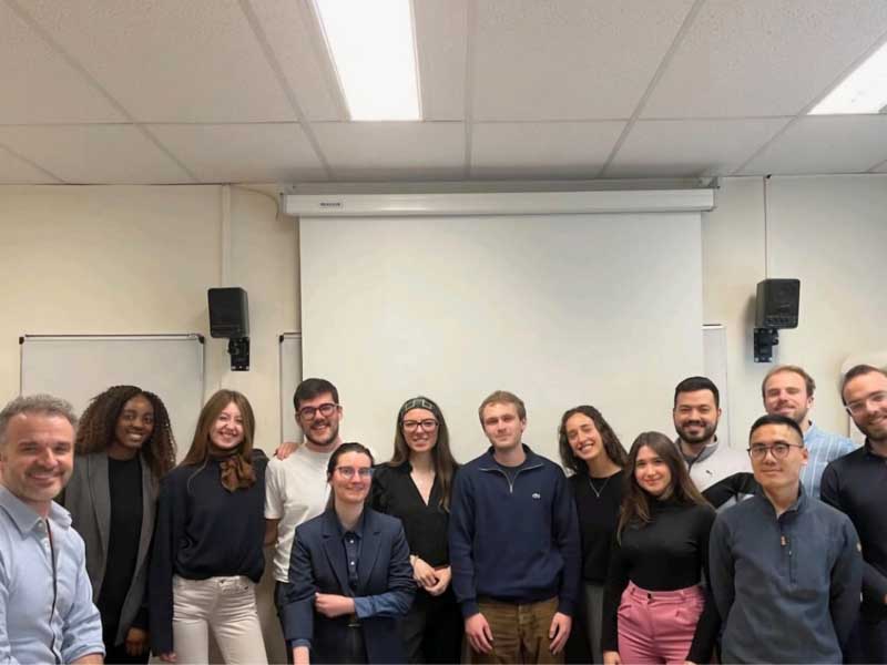 Cinq étudiants du master leadership et ressources humaines brillent au CELSA (Paris)