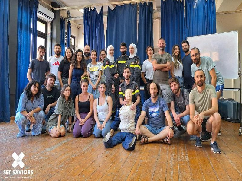 À l’IESAV, l’atelier « Les Sauveurs de Plateau » organisé par Madame Le Tapis en partenariat avec l'Unité de la Défense Civile