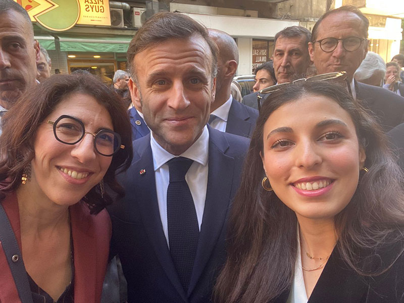 Des étudiants de l'USJ à la rencontre du Président Emmanuel Macron au Liban