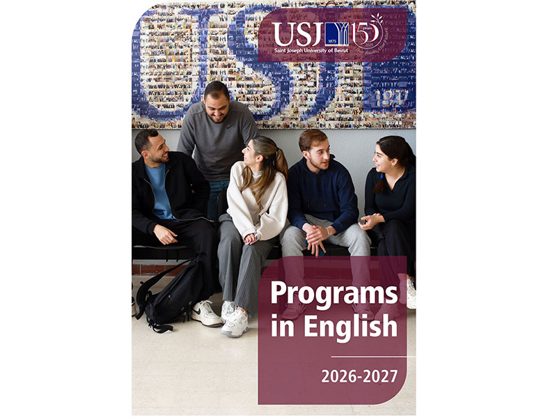 Degrees in English, Careers Worldwide at USJ
