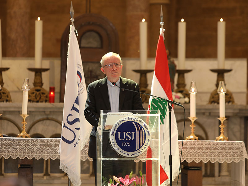 The University in the Face of the Risks of a Dehumanizing World