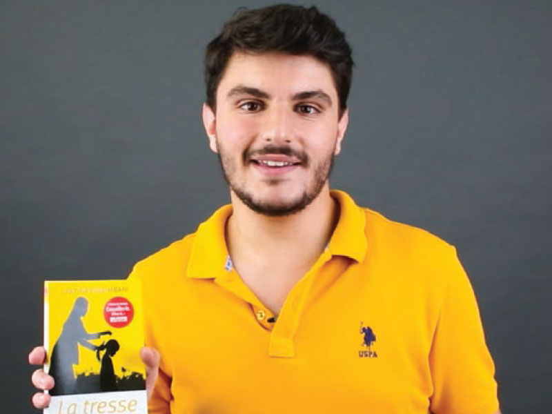 Un étudiant au service de la lecture sur le web 