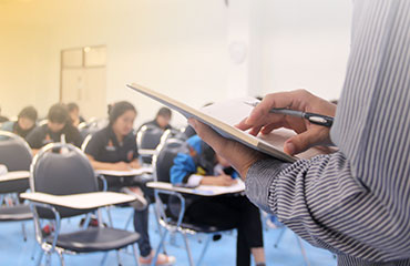 Poursuivez vos études en sciences de l'éducation à la FSEDU