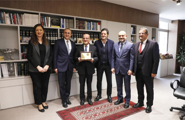 Hommage à M. Jarjoura Hardane, professeur émérite de la Faculté des Lettres et des Sciences Humaines de l’Université Saint-Joseph de Beyrouth