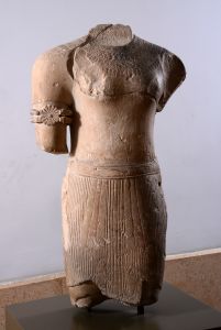 Statue masculine, Saida