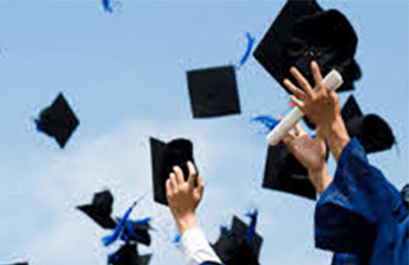 Cérémonie de remise de diplômes universitaires en «conseil pédagogique» des 200 conseillers pédagogiques de la DOPS-MEHE