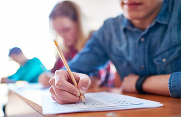 Avis aux élèves de terminale ! Concours de médecine et de médecine dentaire
