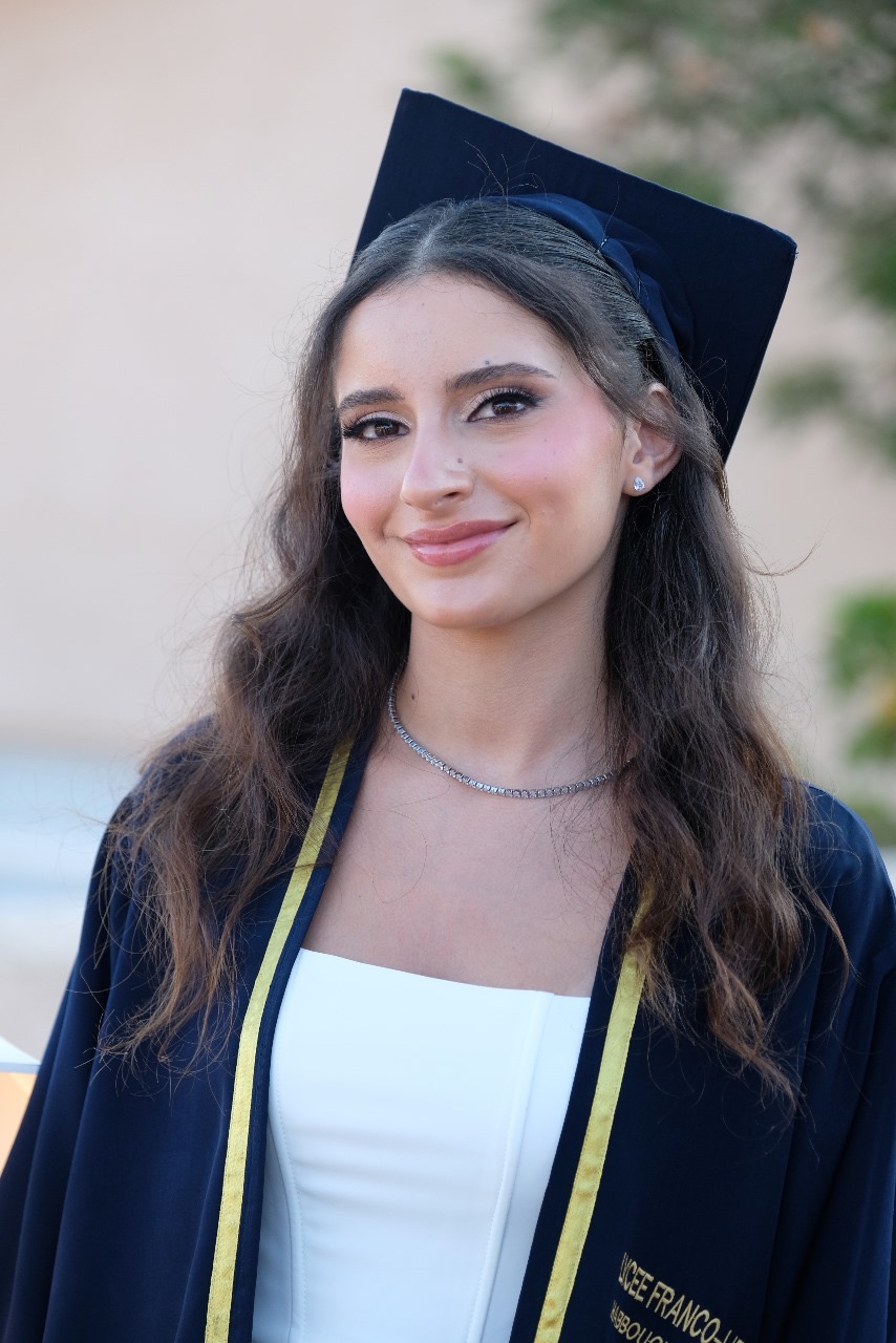 Julia Assi