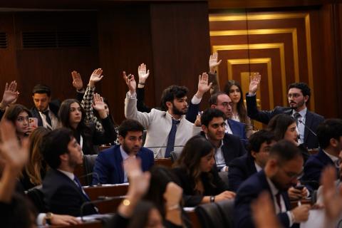 L’USJ : là où la jeunesse s’approprie le Parlement et sculpte le Liban de demain